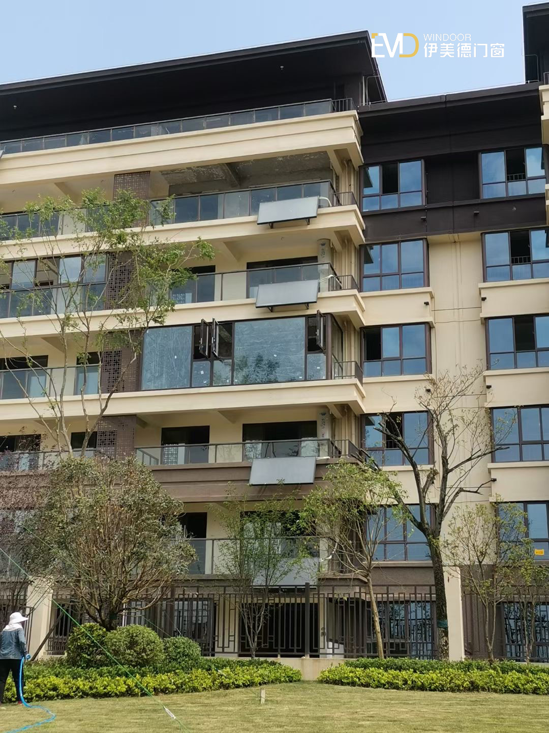 1624195975755314.jpg 1624195975755314.jpg